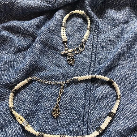 SOLD———EUC Brighton pearl/silver set - Picture 5 of 5